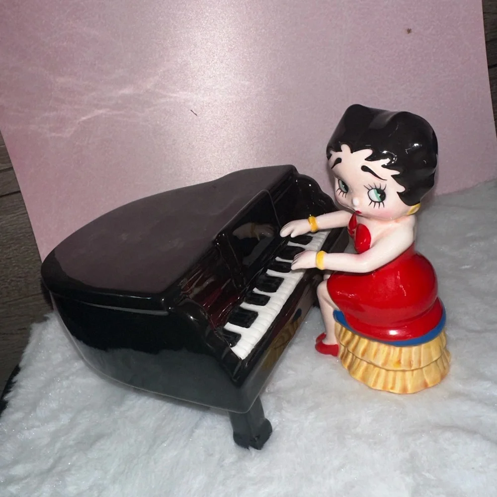 BETTY BOOP COLLECTOR CANDLE STICK - Picture 5 of 6